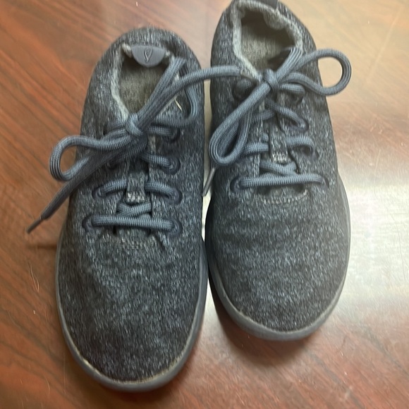Allbirds women’s wool blue sneakers - Picture 6 of 8